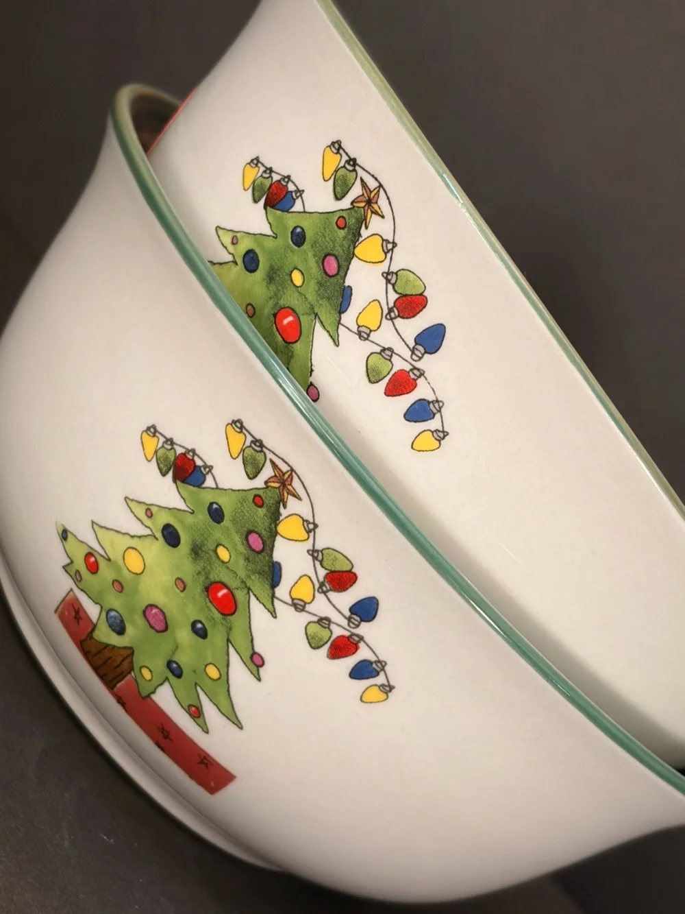 🎄Holiday Ceramic Serving Bowls w/Green Christmas Tree Design